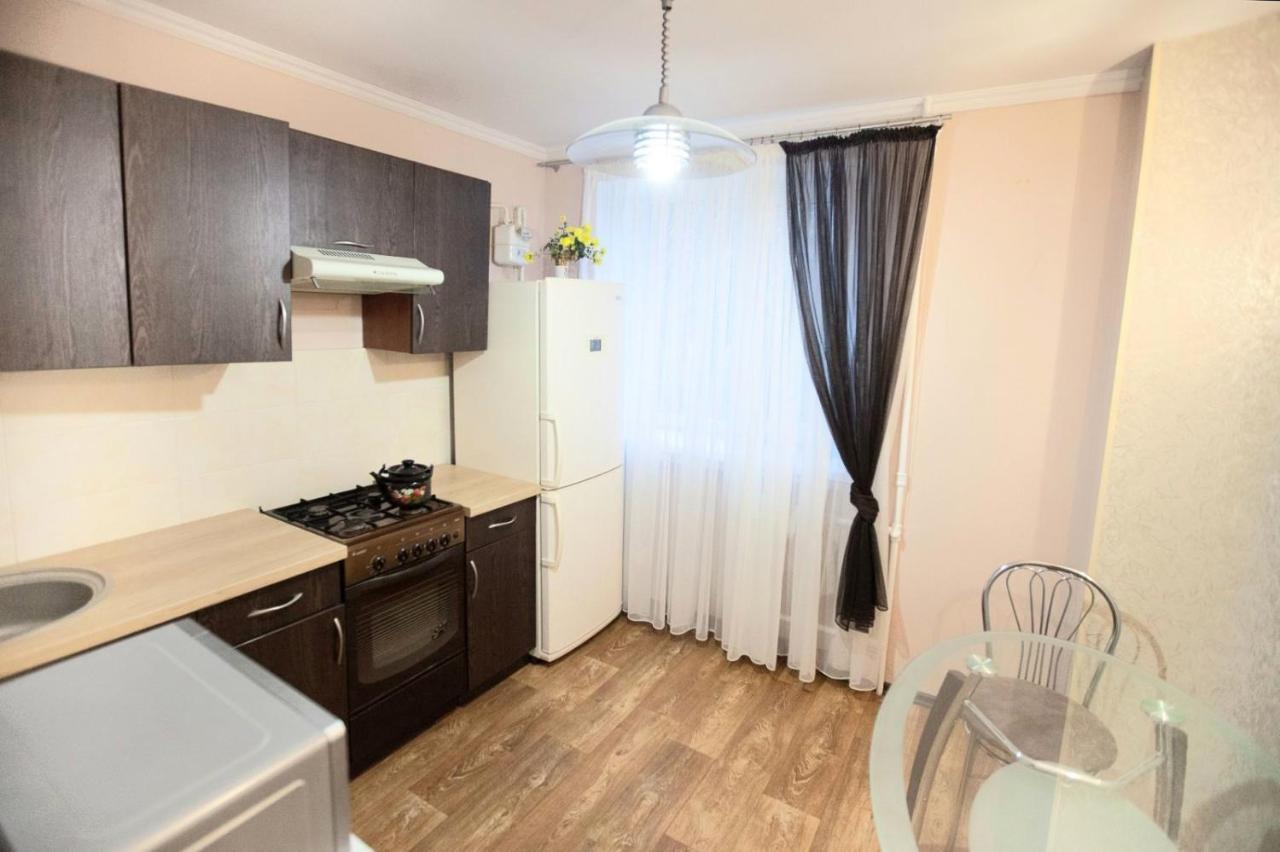 Двухкомнатная Квартира 300М От Моря Ул Парковая 18 Отчетные Док Chornomorsk Bagian luar foto